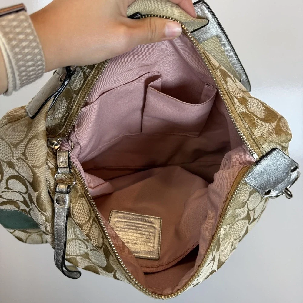 Coach Hobo Bag Womens Medium Beige Signature Poppy Multicolor Patchwork Canvas